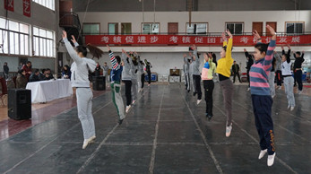 集團(tuán)考核工作組赴甘肅省雜技團(tuán)進(jìn)行2015年度工作考核