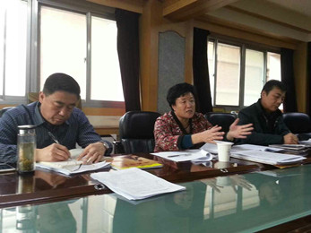 集團(tuán)黨委書記、董事長(zhǎng)朱玉蘭在省隴劇院業(yè)務(wù)考核時(shí)強(qiáng)調(diào)文藝創(chuàng)作生產(chǎn)要有時(shí)代感