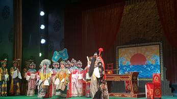 甘肅開(kāi)零贈(zèng)票先河  創(chuàng)96%上座率佳績(jī)——甘肅秦腔藝術(shù)劇院2016年惠民演出周圓滿成功
