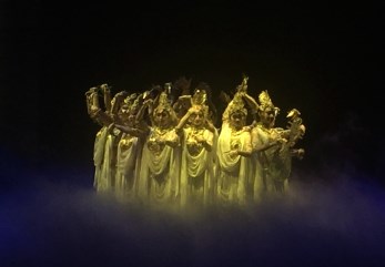 經(jīng)典舞劇《絲路花雨》廣東舞蹈戲劇職業(yè)學院輕舞飛揚