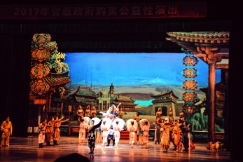 文化有禮  全民暢享——中國(guó)經(jīng)典舞劇《絲路花雨》惠民演出受歡迎